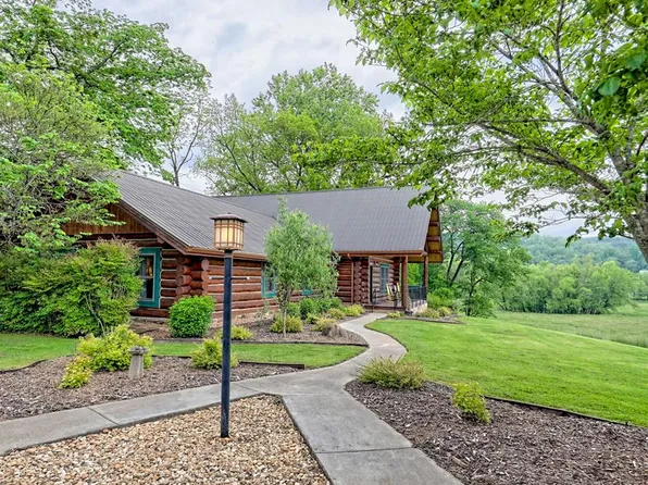 6487 Old Highway 64 W, Warne, NC 28909