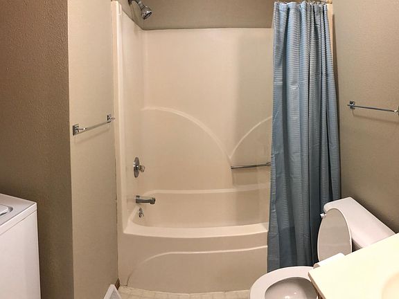 5th image of 206 1st Ave W