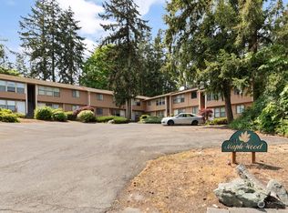 1201 SW Harrier Cir APT 103, Oak Harbor, WA 98277