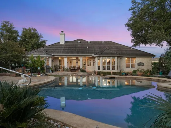 932 Vanguard St, Lakeway, TX 78734