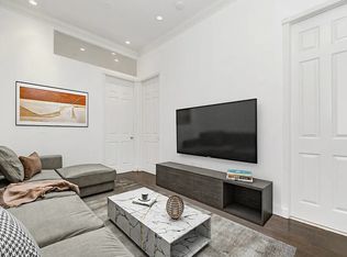 326 E 4th St APT 3A, New York, NY 10009