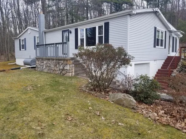 61 Acer Ln, Drums, PA 18222