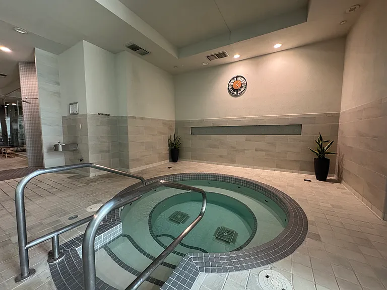 638 Beach Cres #706 — Photo 20