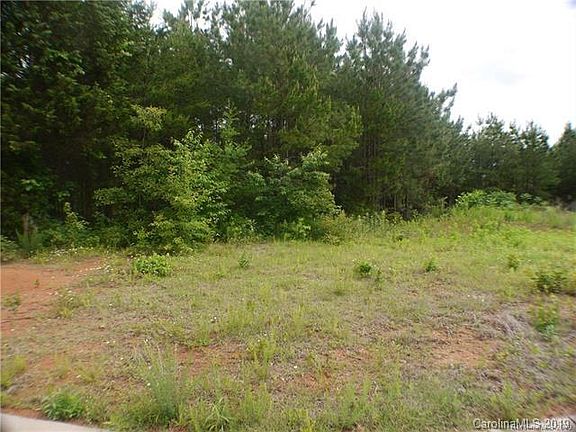 3rd image of 2215 Evergreen Dr #47