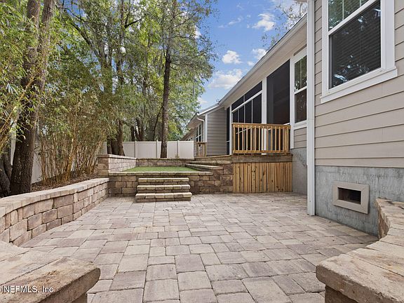 4th image of 1702 HIGHLAND DUNES Court