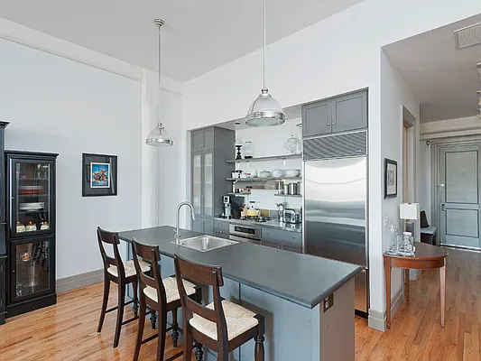 Rented by Sotheby's International Realty | media 35