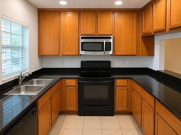 3rd image of 9410 Charlesberg Dr