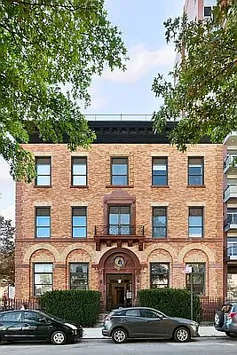 Rented by Compass | media 17