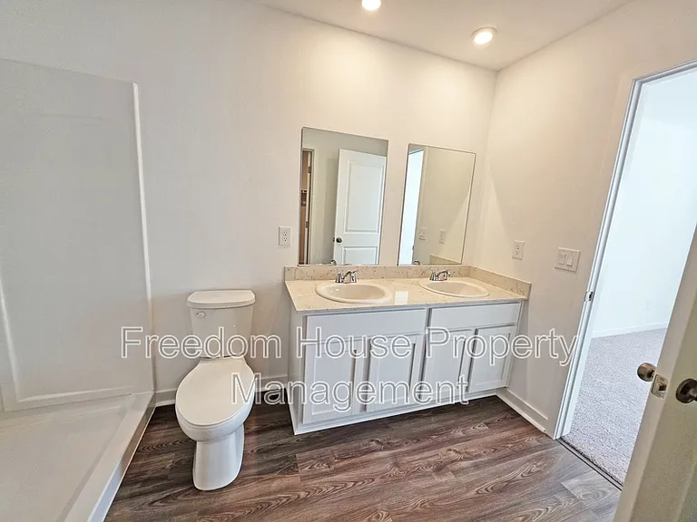 660 E Huyana Wind Dr — Photo 46