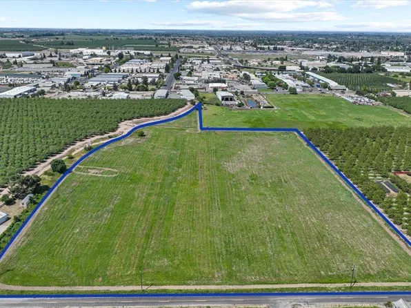 Ac 13 Townhill Ave, Oakdale, CA 95361