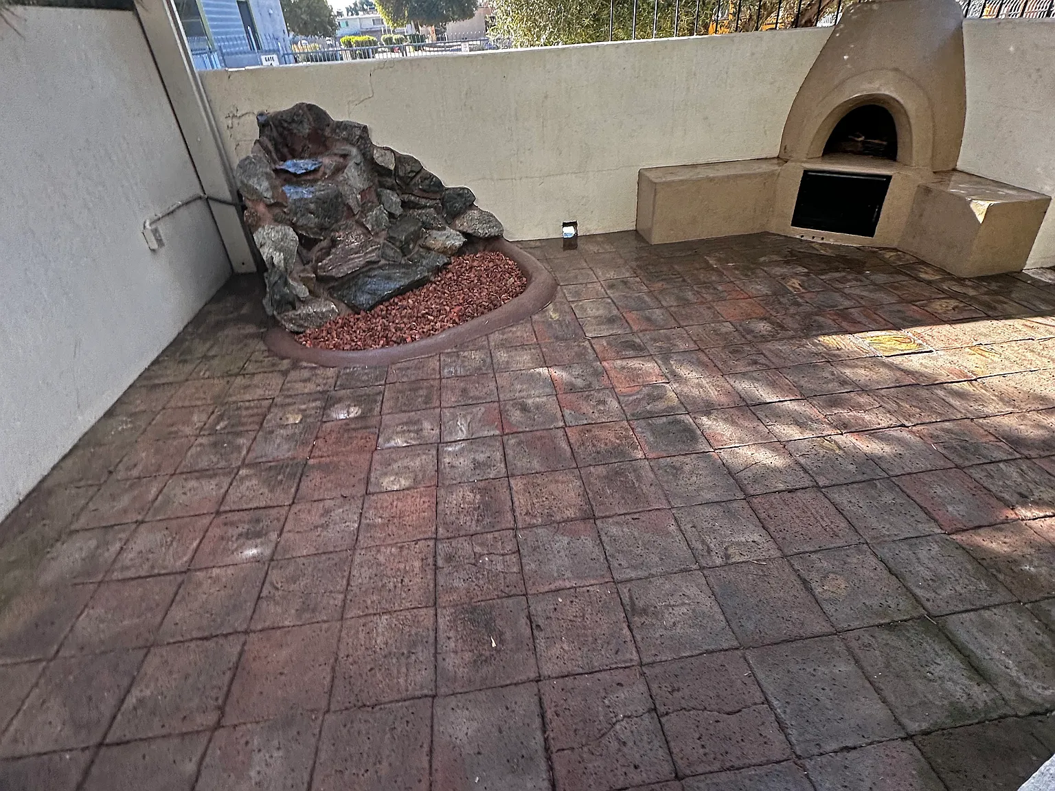 3 bed, 1850 sqft, $1,850 — Photo 2