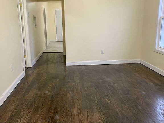 4th image of 130 S 8th St Floor 2
