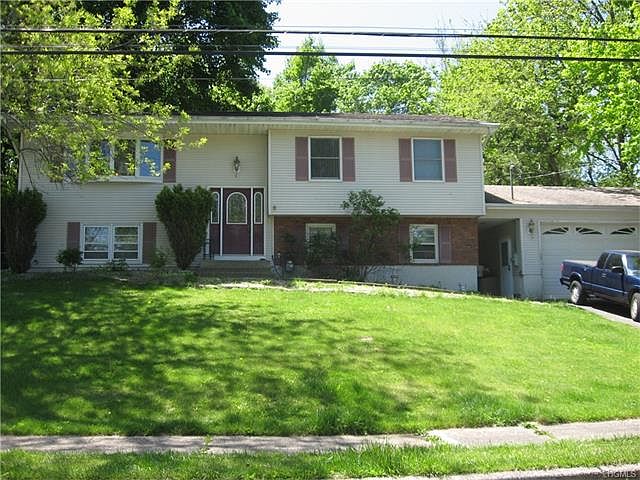 1st image of 4 Mary Ann Ct