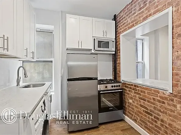 116 South First Street image 1 of 4