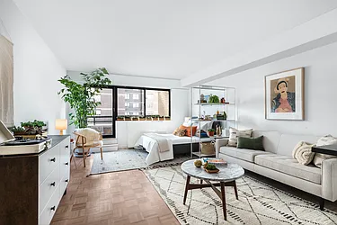 Rented by Pinnacle City Living