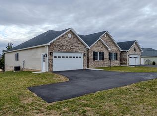 81 Meriwether Cir, Stuarts Draft, VA 24477