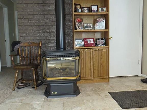 3rd image of 840 Kristen Ct
