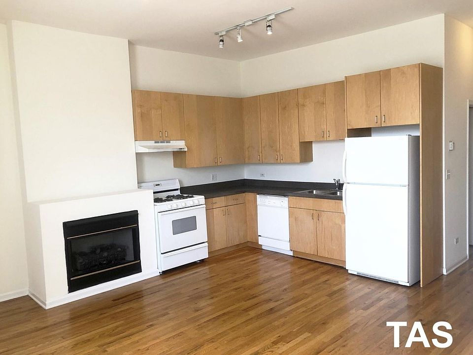 1st image of 2518 W North Ave #3R