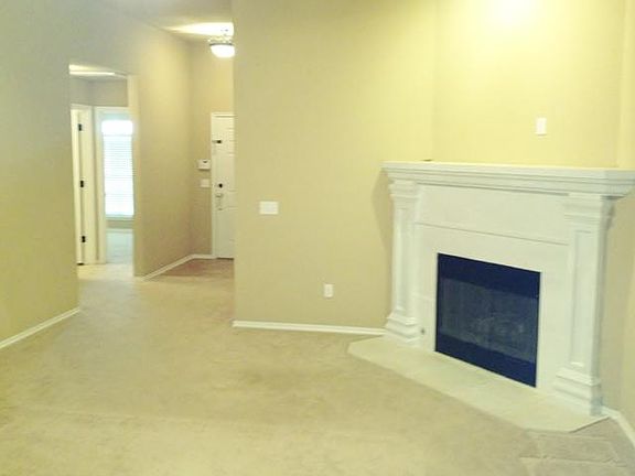 5th image of 1437 Deer Chase Dr