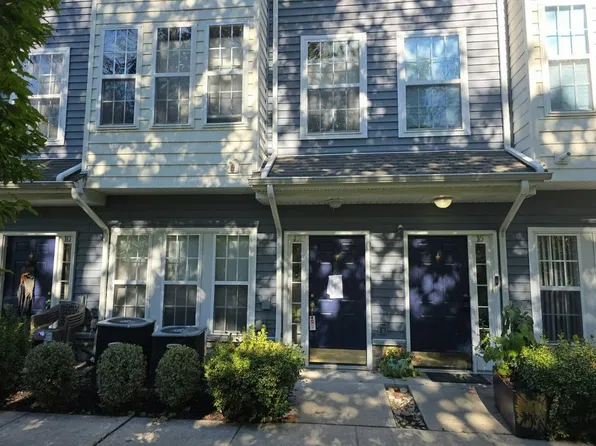 12 Heron Ln, Delanco, NJ 08075
