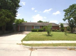3922 Grapevine St, Houston, TX 77045