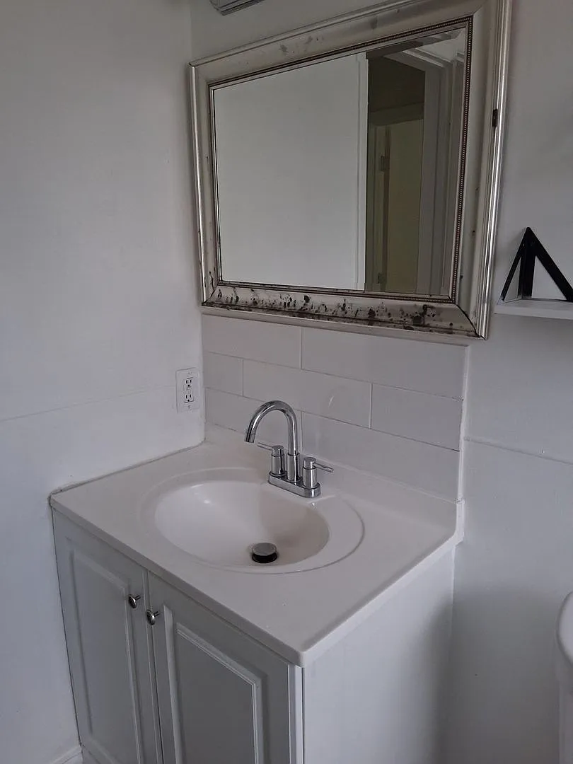 Charming 2BR Duplex in Saint Petersburg — Photo 4