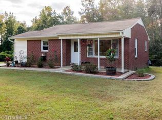 751 Trollingwood Rd, Haw River, NC 27258