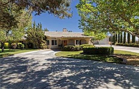 1st image of 15211 Chaparral Ln