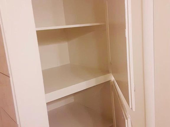 2nd image of 3709 Morse Ave APT 4