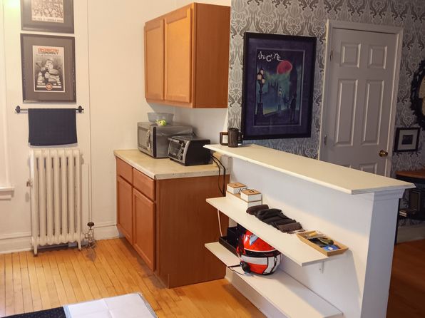 918 Green Bay Rd APT 3A, Winnetka, IL 60093
