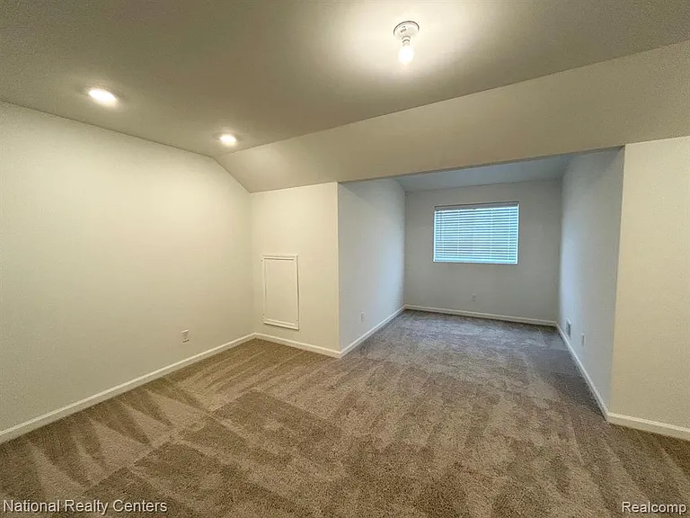 2778 Bristol Ridge Dr — Photo 17