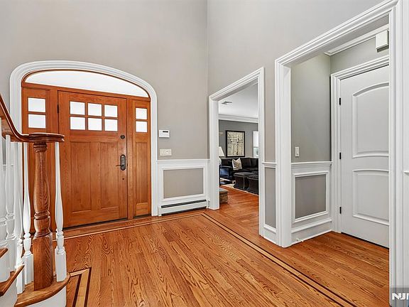 3rd image of 72 4th St