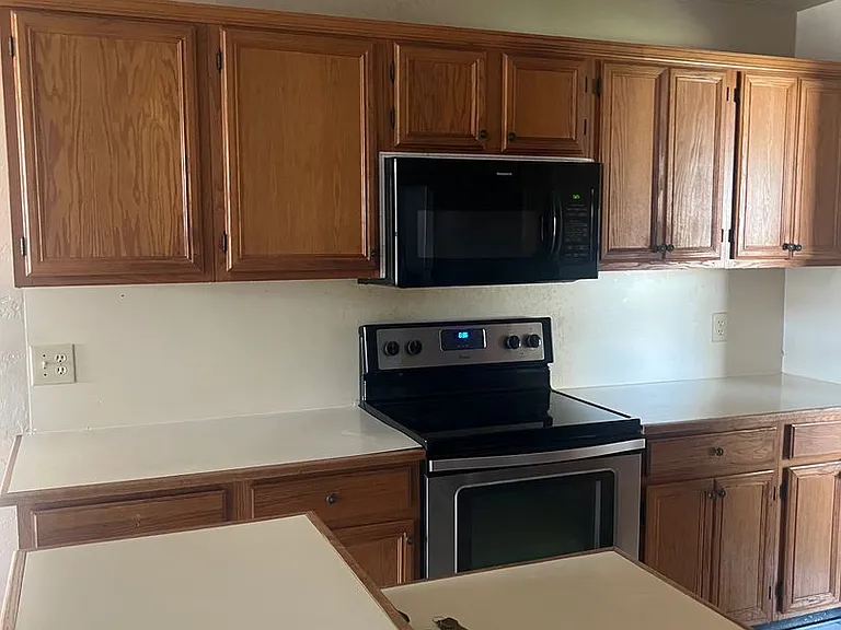 4017 SW Sunflower Ln — Photo 3