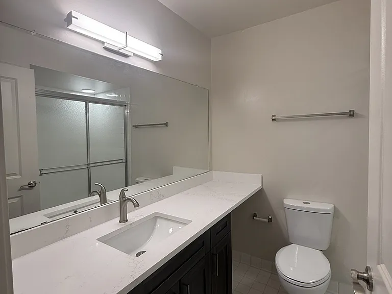 Franklin River Apartments — Photo 87