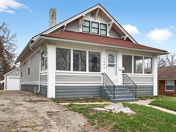 3rd image of 1245 Patterson Rd