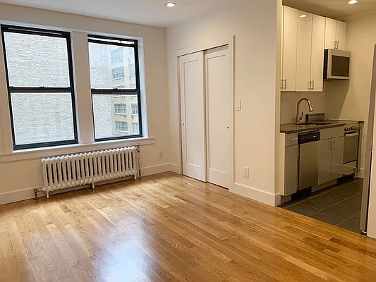 Rented by Rachel Realty | media 9