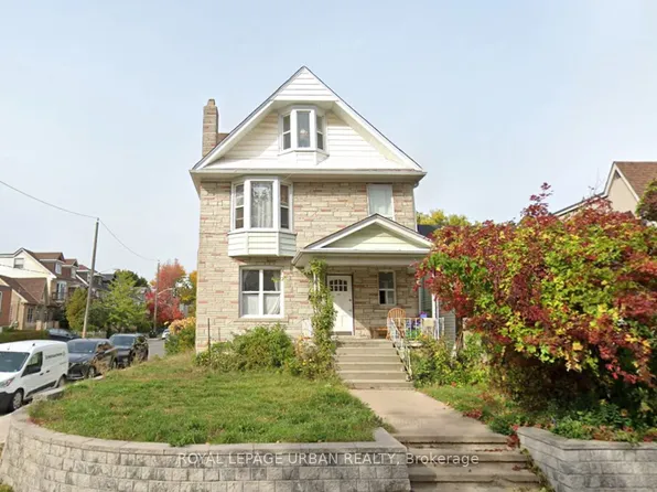 12 Gertrude Pl Unit 5, Toronto, ON M4J 1R3