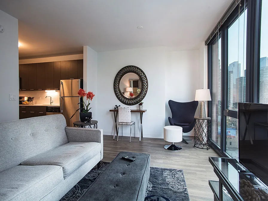 Studio, 576 sqft, $2,529 — Photo 3