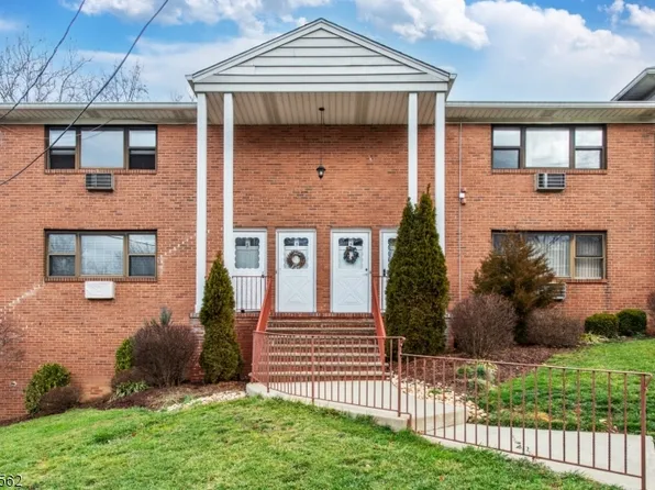 5 Colonial Dr #J, Little Falls Twp., NJ 07424