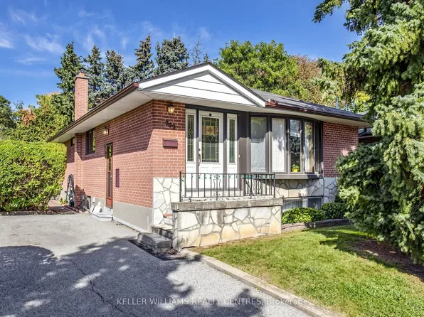 369 Osiris Dr, Richmond Hill, ON L4C 2P6
