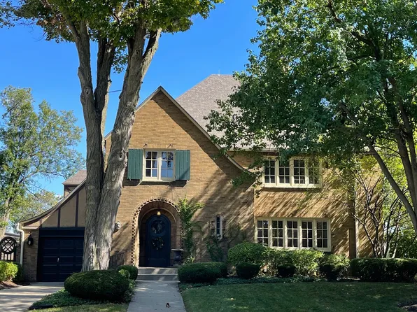 1172 Marquette St, La Salle, IL 61301
