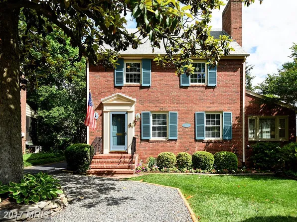 4851 16th St N, Arlington, VA 22205