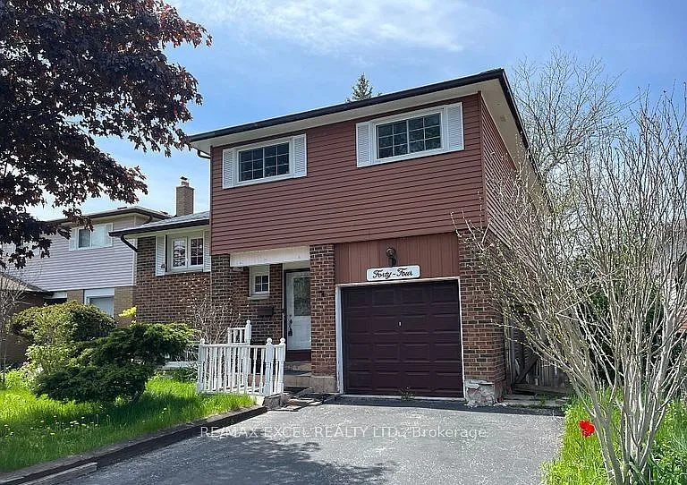 44 Applemore Rd W — Photo 1