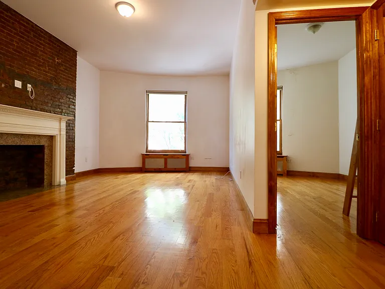 336 W 77th St #6 — Photo 11