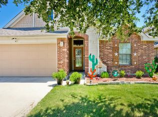 709 Ridgewater Trl, Fort Worth, TX 76131