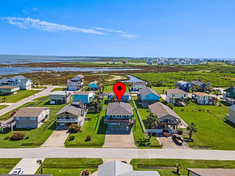 3923 Reeves Dr — Photo 35