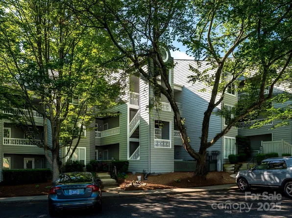 233 Northwest Dr, Davidson, NC 28036