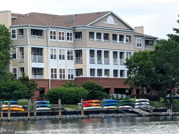 912 Oyster Bay Pl #203, Solomons, MD 20688