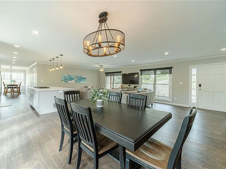 691 Harbor Cv — Photo 22