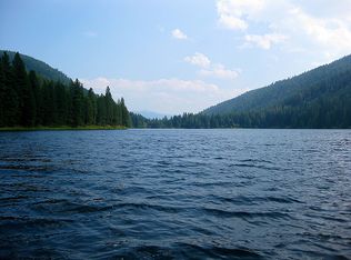 500 Mirror Lake Rd, Sagle, ID 83860